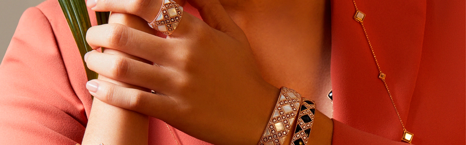 slider image slider_item_JCty3M