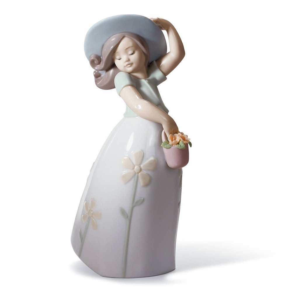 Little Daisy Lladro Figurine